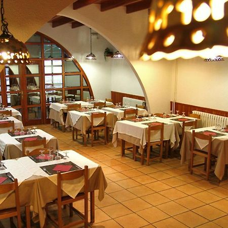 H Ribera Hotel El Pont de Suert Bagian luar foto
