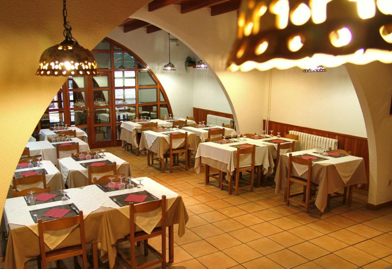H Ribera Hotel El Pont de Suert Bagian luar foto