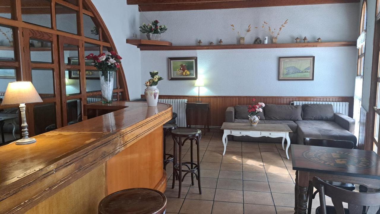 H Ribera Hotel El Pont de Suert Bagian luar foto
